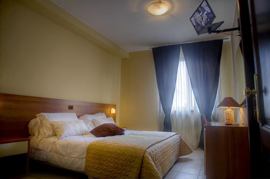 Hotel Tuscania Panoramico Oda fotoğraf
